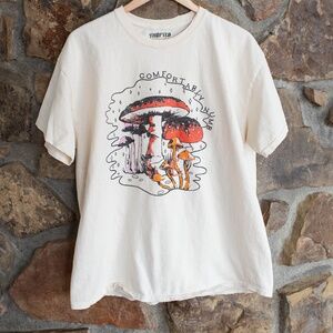 LivyLu Comfortably Numb Thrifted Off White Distressed Tee Sz. 2XL *NWT*